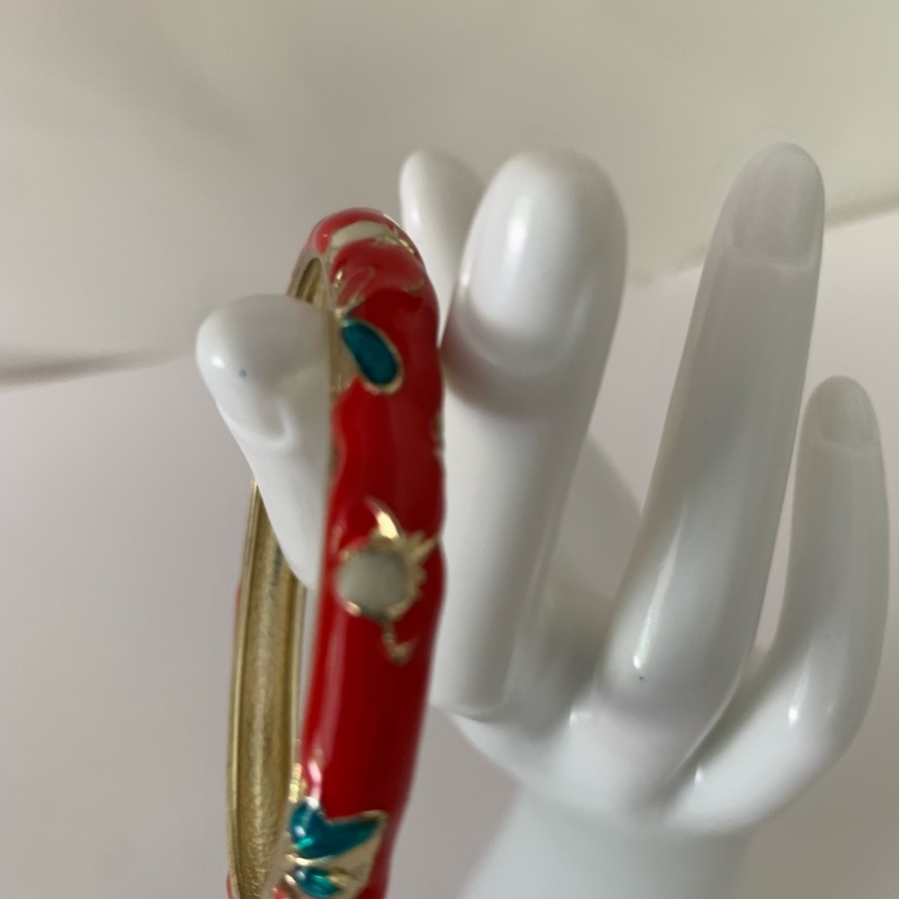Red Etched Gold Exquisite Butterflies and Flowers Enamel Wrist Bracelet - Picture 4 of 4
